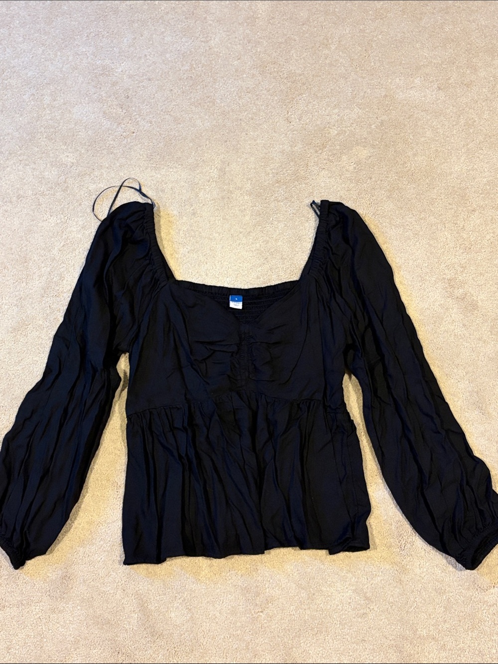 Old Navy black cropped fit peasant top with long puff sleeves